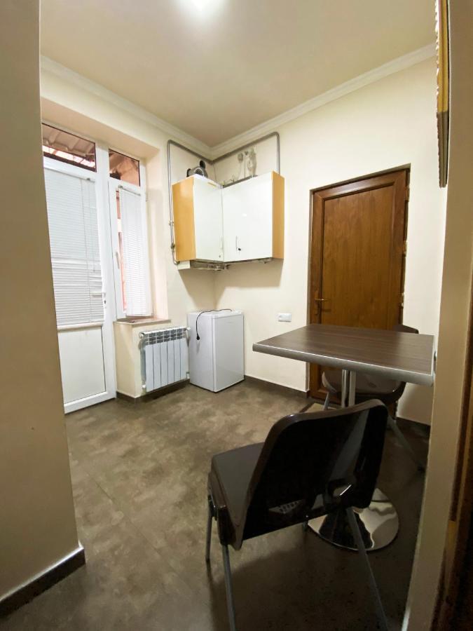 Domino Yerevan Hostel And Hotel Luaran gambar