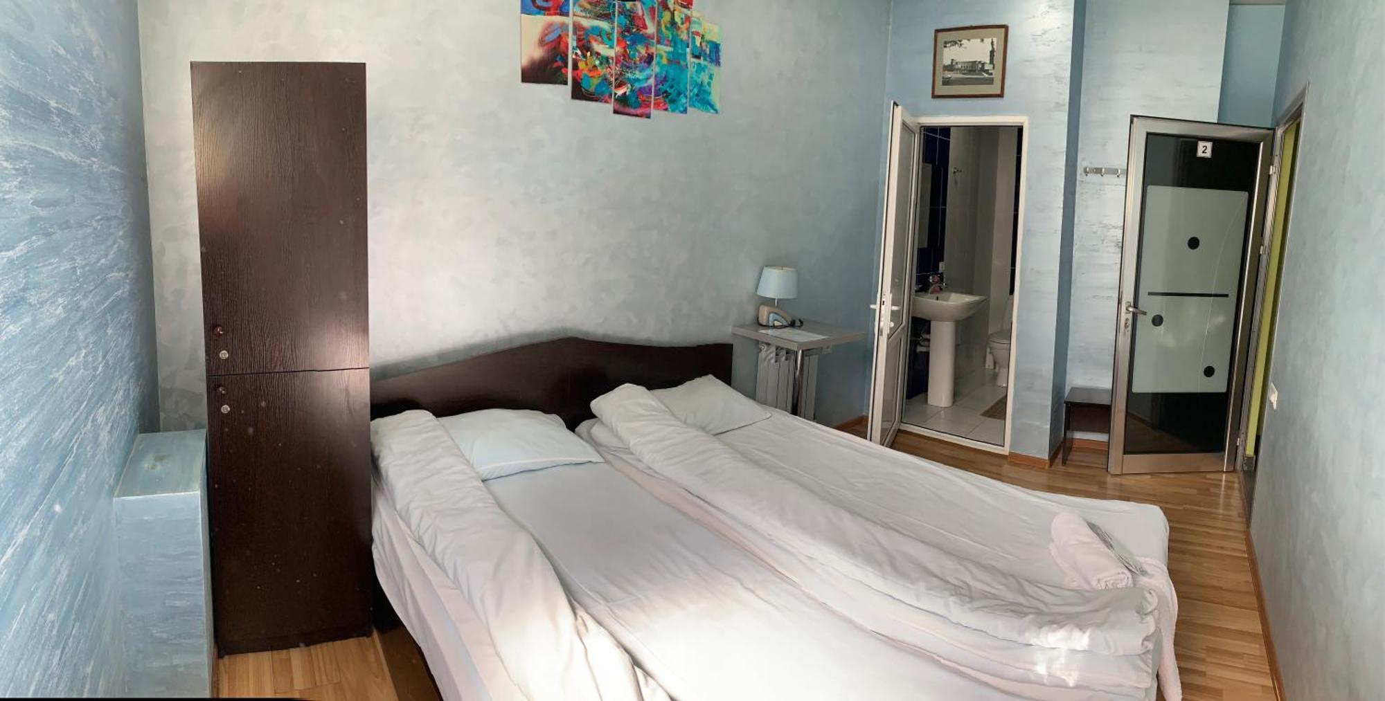 Domino Yerevan Hostel And Hotel Bilik gambar
